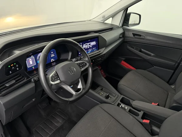 VOLKSWAGEN Caddy Maxi Cargo (2025) — foto 15 van 18