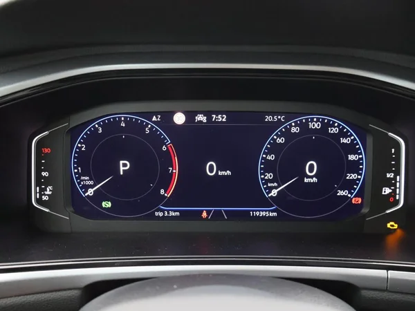 VOLKSWAGEN T-Roc (2022) — foto 5 van 26