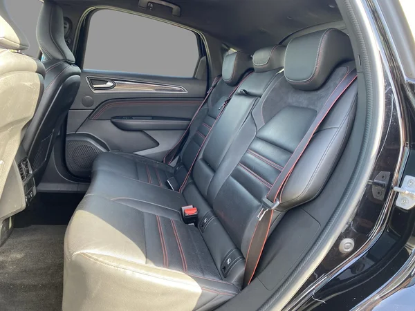 Renault Arkana (2022) — foto 6 van 22
