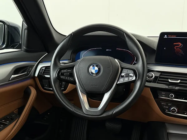 BMW 530 (2022) — foto 14 van 34