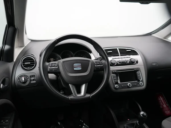 SEAT Altea XL (2015) — foto 9 van 26