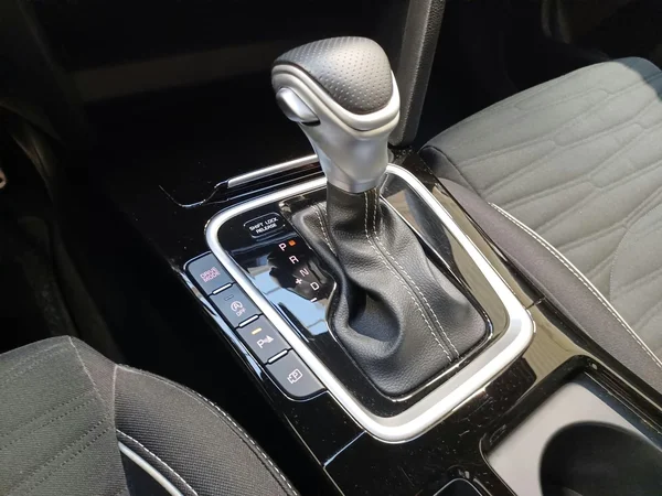 Kia ProCeed (2023) — foto 10 van 26