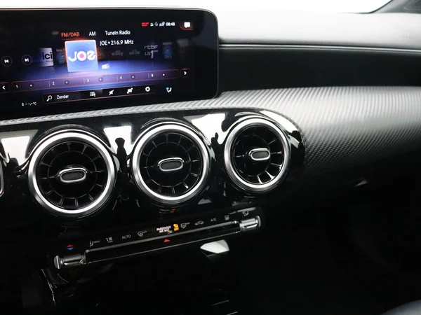 Mercedes-Benz A-Klasse (2023) — foto 4 van 23