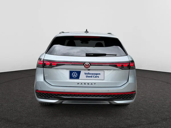 VOLKSWAGEN Passat Variant eHybrid (PHEV) (2026) — foto 19 van 24