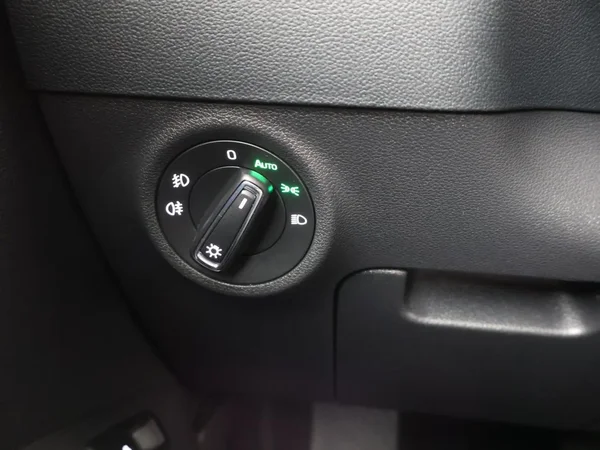 Škoda Karoq (2022) — foto 21 van 28
