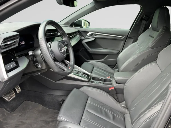 AUDI A3 Sportback (2023) — foto 15 van 23