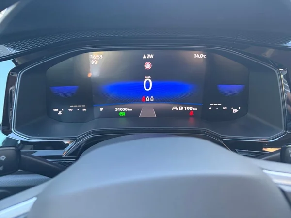 VOLKSWAGEN Polo (2023) — foto 2 van 14
