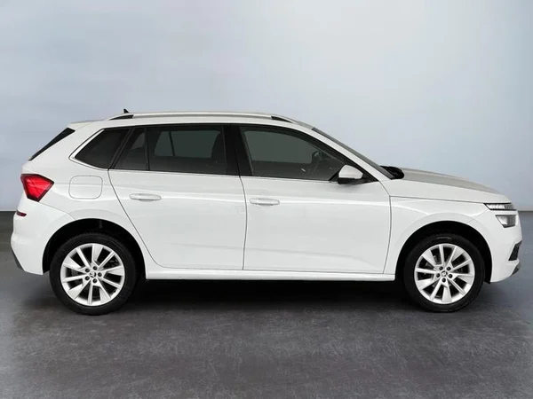 SKODA Kamiq (2020) — foto 24 van 29