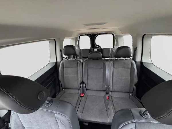 VOLKSWAGEN Caddy Maxi (2026) — foto 14 van 20