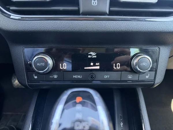 SKODA Kamiq (2021) — foto 15 van 27