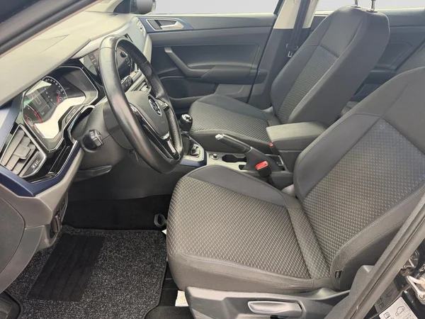 VOLKSWAGEN Polo (2021) — foto 7 van 13