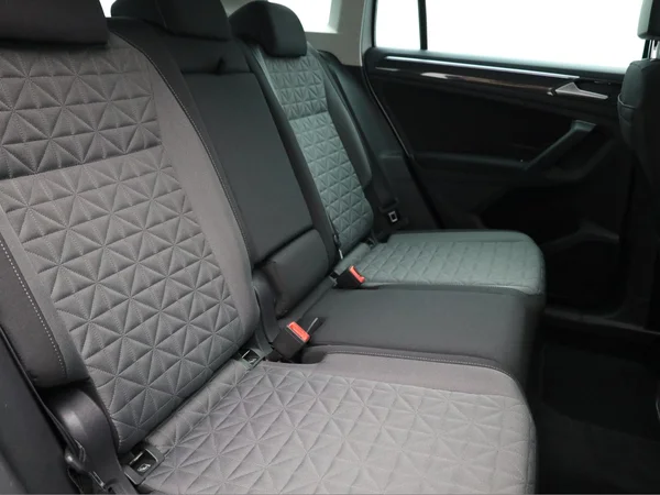 VOLKSWAGEN Tiguan (2021) — foto 21 van 21