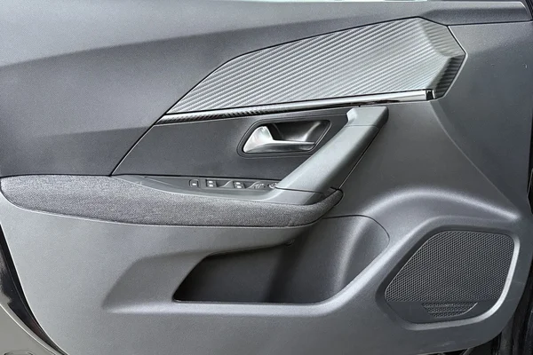 Peugeot 2008 (2025) — foto 10 van 21
