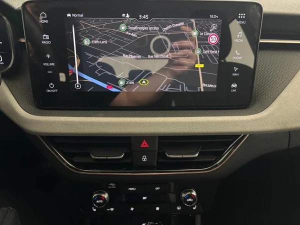 SKODA Kamiq (2024) — foto 10 van 29