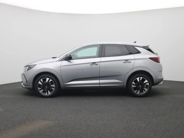 Opel Grandland (2023) — foto 34 van 40