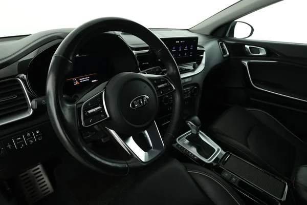 Kia XCeed (2021) — foto 2 van 16