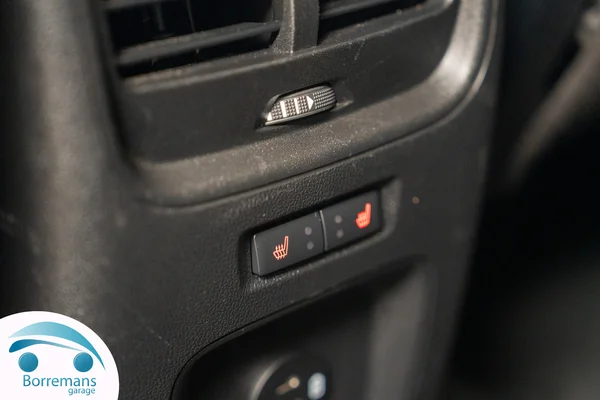Ford Kuga (2022) — foto 21 van 33