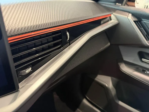 Opel Grandland (2025) — foto 6 van 16