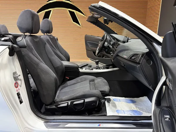 Bmw 218 (2016) — foto 8 van 27