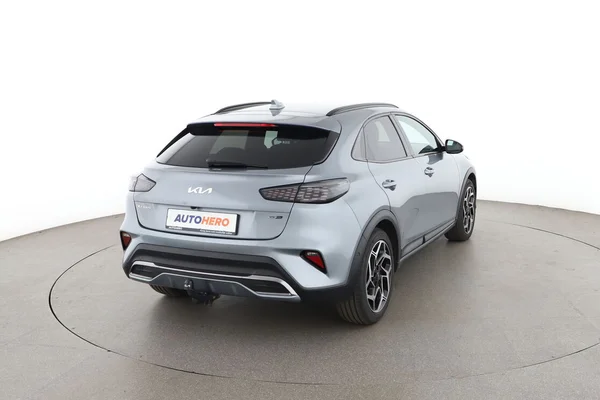 Kia XCeed (2022) — foto 12 van 16