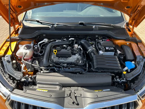 SKODA Kamiq (2024) — foto 3 van 24