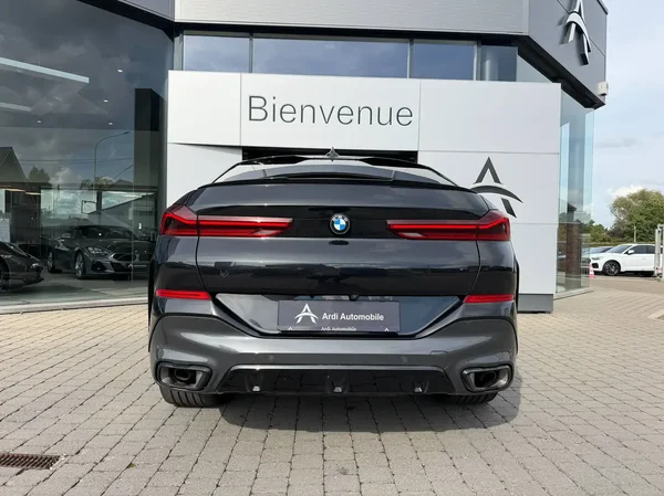 Bmw X6 (2023) — foto 28 van 32