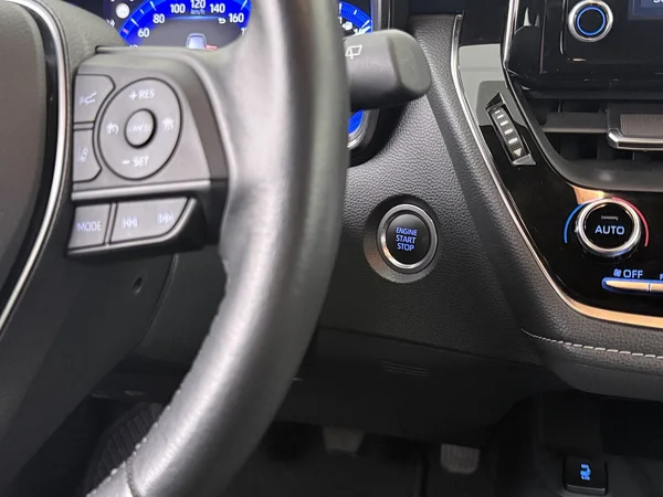 TOYOTA Corolla (2022) — foto 6 van 27