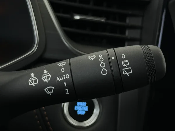 RENAULT Captur (2022) — foto 17 van 29