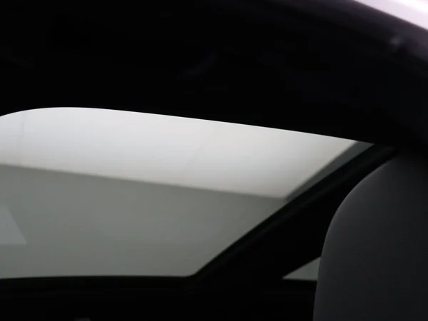 Mercedes-Benz C-Klasse (2025) — foto 6 van 36