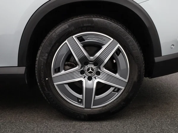 Mercedes-Benz GLC (2025) — foto 4 van 47
