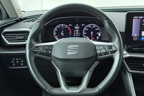 Seat Leon ST (2021) — foto 2 van 19