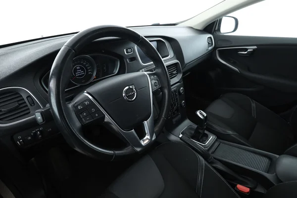 Volvo V40 (2019) — foto 2 van 16