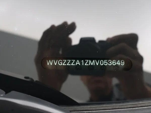 Volkswagen T-Roc (2021) — foto 22 van 30