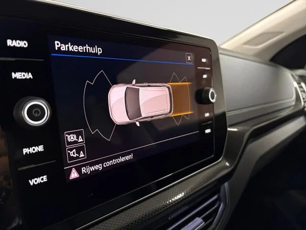 VOLKSWAGEN T-Cross (2024) — foto 15 van 15