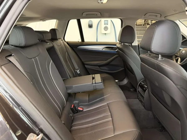 BMW 5 Serie (2022) — foto 24 van 25