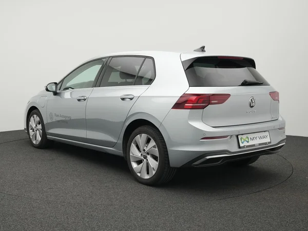 VOLKSWAGEN Golf VIII eHybrid (PHEV) (2026) — foto 20 van 25