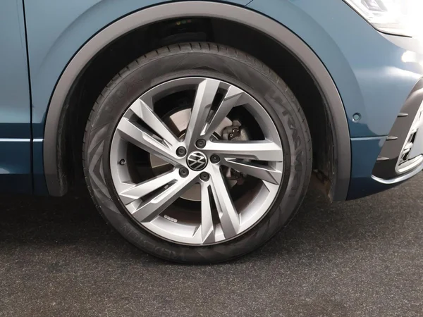 VOLKSWAGEN Tiguan Dsl (2021) — foto 30 van 33