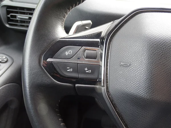 Peugeot Partner (2021) — foto 10 van 25