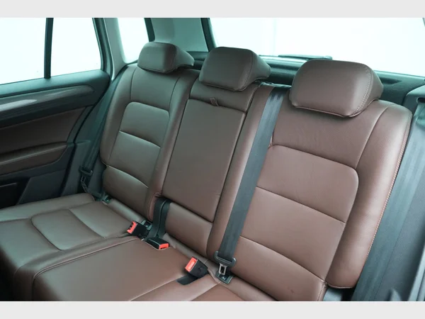 VOLKSWAGEN Golf Sportsvan (2019) — foto 13 van 27