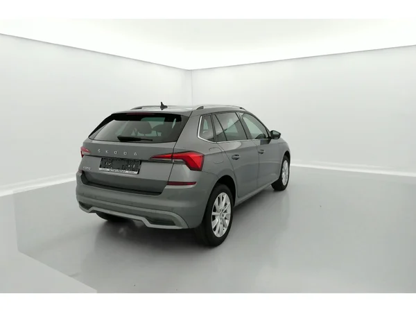 SKODA Kamiq (2023) — foto 3 van 36
