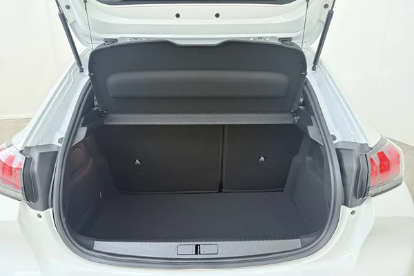 Peugeot 208 (2023) — foto 17 van 21