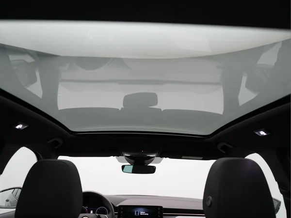 SKODA Kamiq (2024) — foto 8 van 31