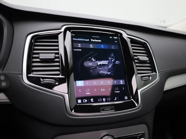 Volvo XC90 (2024) — foto 10 van 42