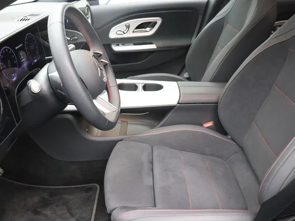 Mercedes-Benz CLA (2025) — foto 25 van 25