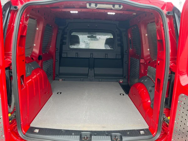 VOLKSWAGEN Caddy Cargo Dsl (2024) — foto 9 van 24
