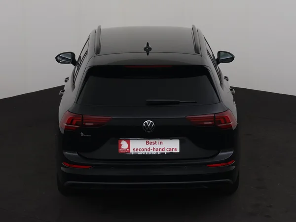 VOLKSWAGEN Golf Variant (2025) — foto 26 van 29