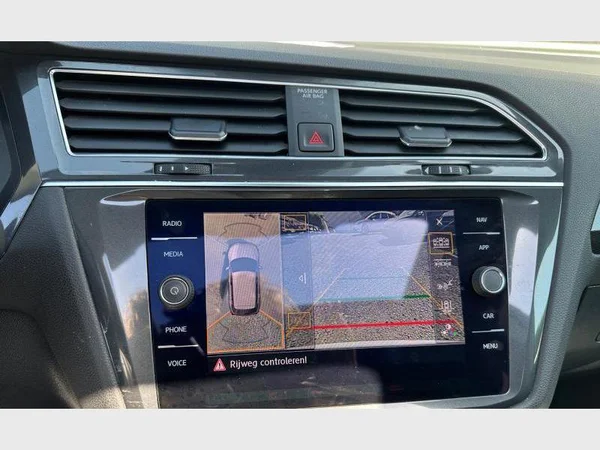 Volkswagen Tiguan Allspace (2021) — foto 9 van 21