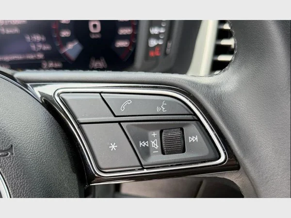 Audi A1 Sportback (2023) — foto 14 van 23