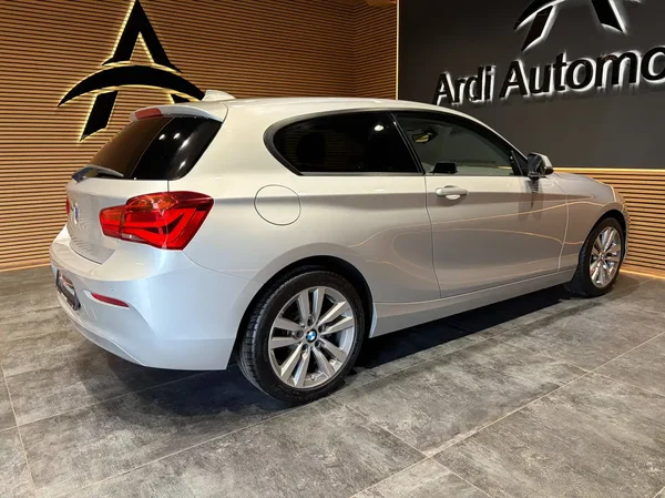 Bmw 116 (2019) — foto 10 van 20