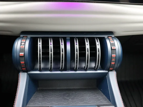 BYD ATTO 3 (2023) — foto 15 van 32
